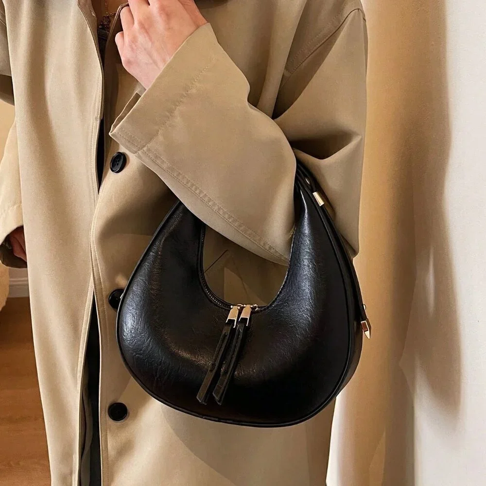 Black Elegant Women's Soft Faux Leather Hobo Bag - Picture 2 of 7